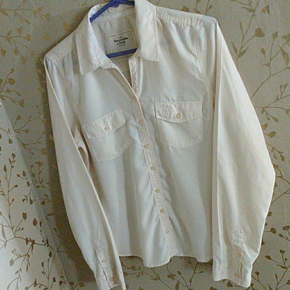 Abercrombie and Fitch long sleeve cream blouse, size Large
